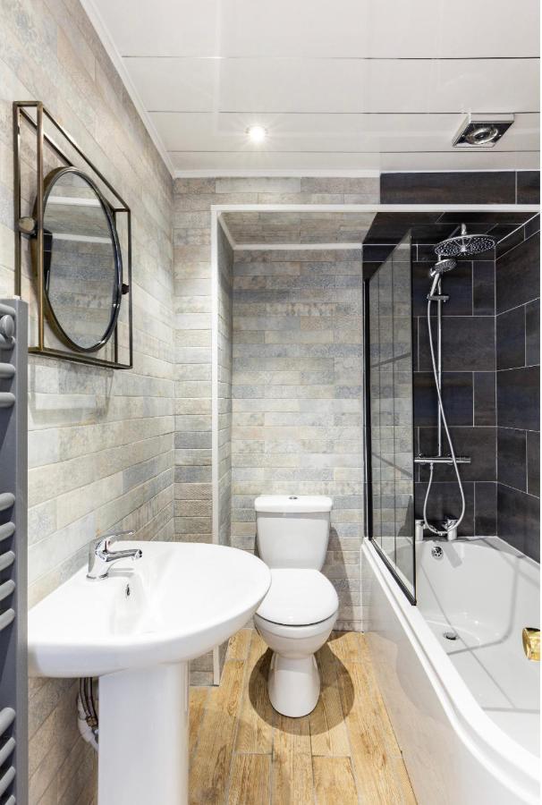 Heart Of Ayr: Elegant Townhouse In Central エアー エクステリア 写真